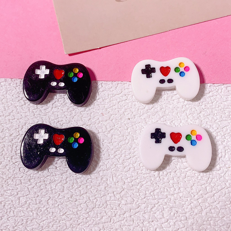 Simulación transfronteriza en blanco y negro mango de máquina de juegos DIY accesorios de resina cabello caja de papelería hebilla de zapato material de parche