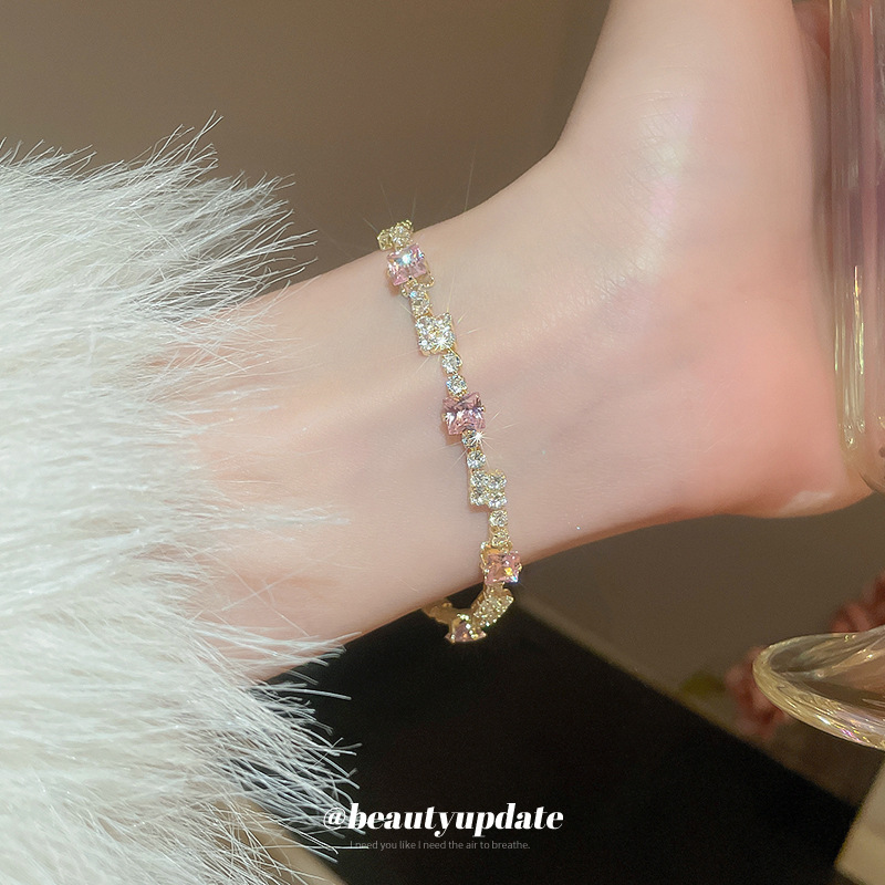 Zircon garra cuadrada pulsera de diamantes luz estilo de lujo nicho elegante pulsera dulce estilo coreano de moda de alta calidad pulsera del todo-fósforo