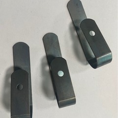 車のインテリア、スチールシート、カーハードウェアアクセサリー、サンバイザー、レザーティッシュボックスフック、金属クリップ
