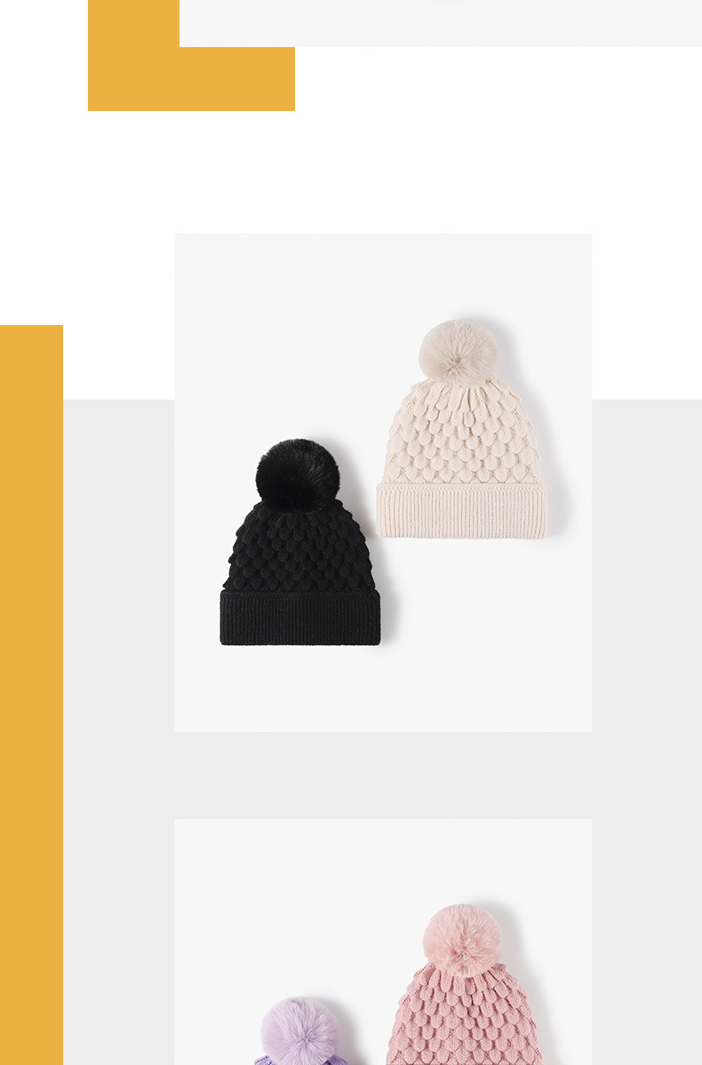 Mujeres Básico Señora Estilo Simple Color Sólido Pompones Sin Alero Gorro De Lana display picture 1