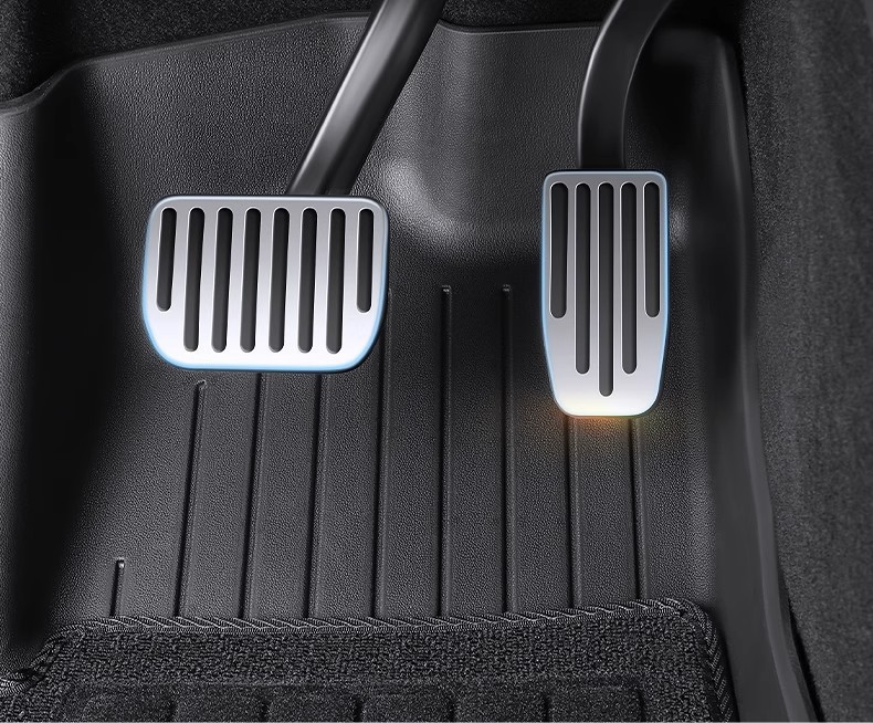 Suitable for Tesla's New Model 3/Y Accelerator Brake Rest Pedal Cover Metal Interior Modification Accessories