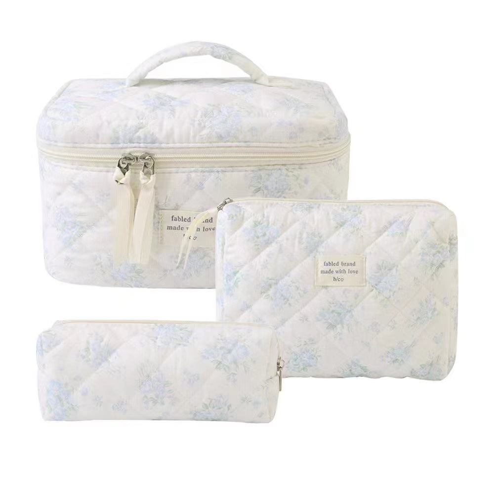 Bolsos de maquillaje portátiles de gran capacidad, pequeñas flores trituradas, acolchados portátiles, algodón, flores encantadoras, estudiantes viajeros