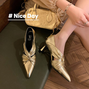 �W�W�������^��ţƤ��ʽ�\�ڰ���Ьһ�֎�Ůˮ�ƽ��Ь�\�ڬ�����