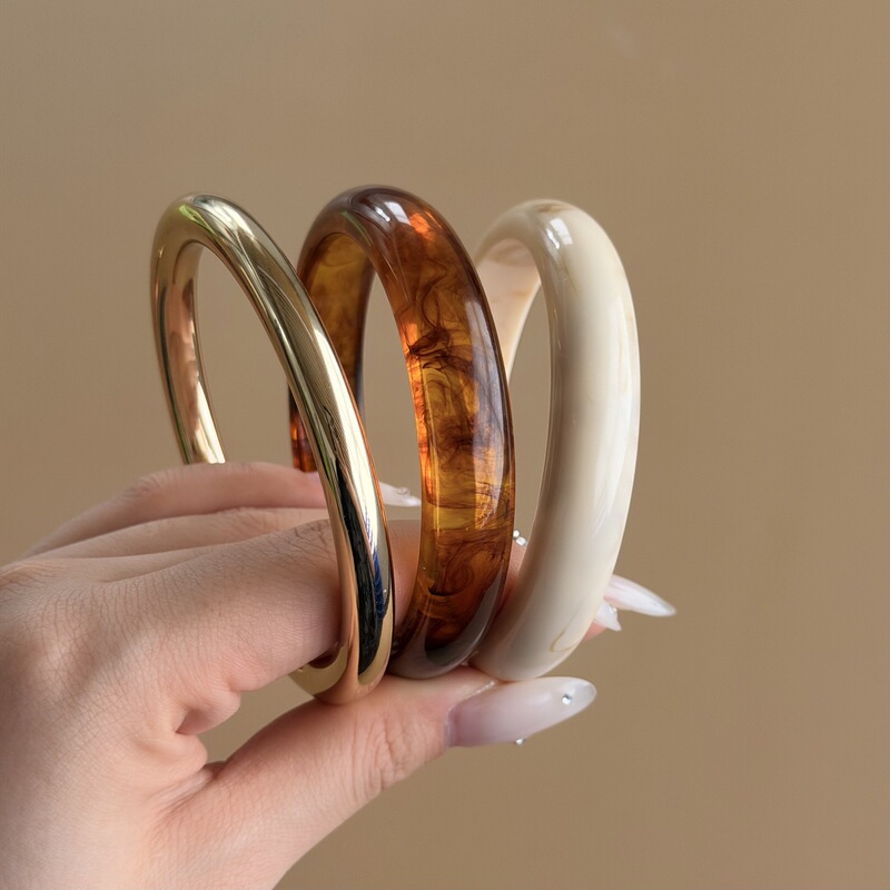 Cross-border multi-color stackable resin alloy bracelet set for women, fashionable and versatile bracelet jewelry accessories Cross-border multi-color stackable resin alloy bracelet set for women, fashionable and versatile bracelet jewelry accessories