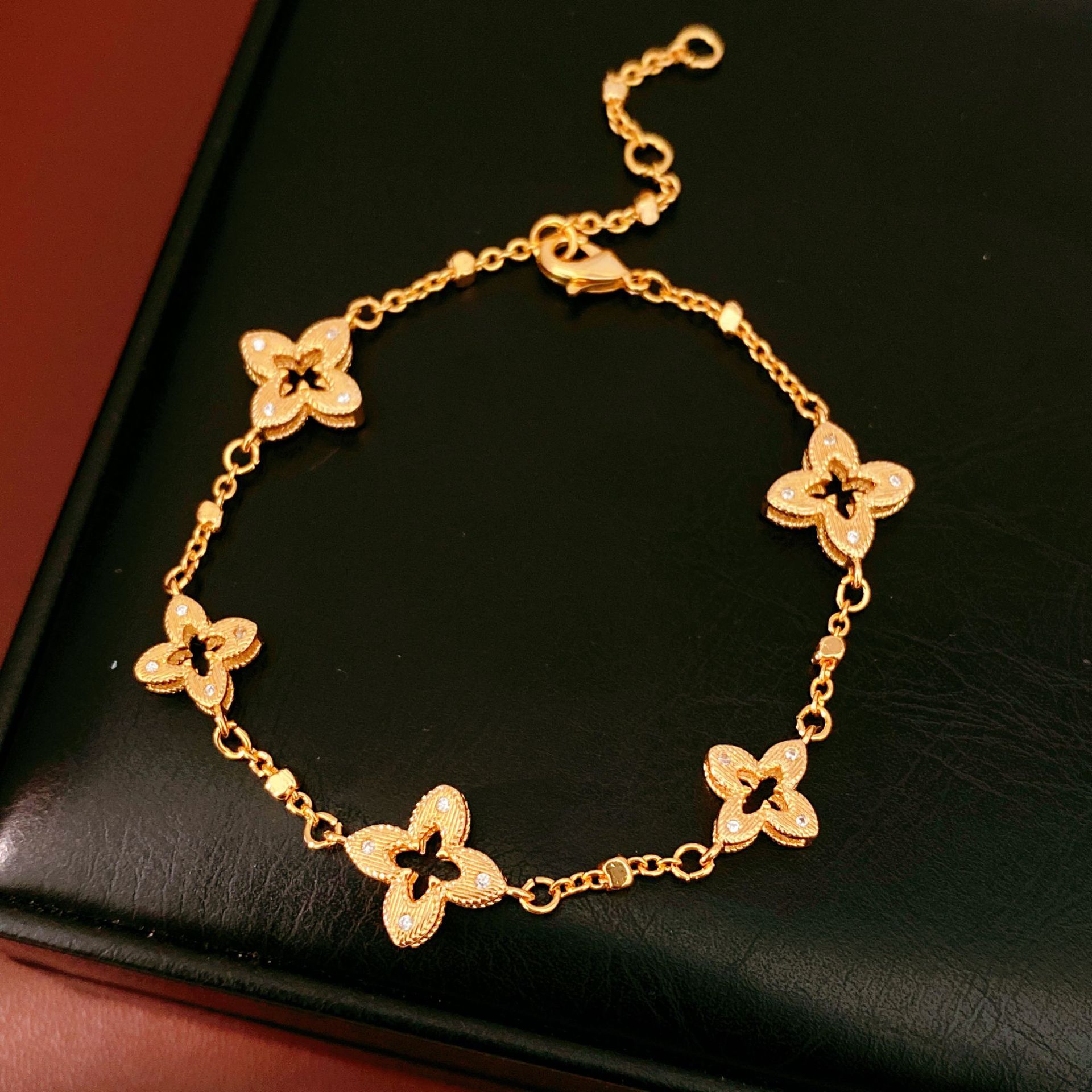 Medieval vintage pulsera de flores de piedra de silicio ligera pulsera de nicho de lujo temperamento retro alta sensación de joyas al por mayor image 9