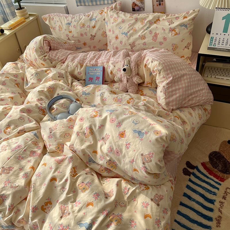 Cama de cuatro piezas de madres y bebés de clase A sábanas de algodón cubierta cama de dormitorio de estudiantes de tres piezas de cama