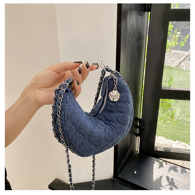 Women's Crossbody Bag With Diamond Chain And Denim Crescent Design_voghion.com