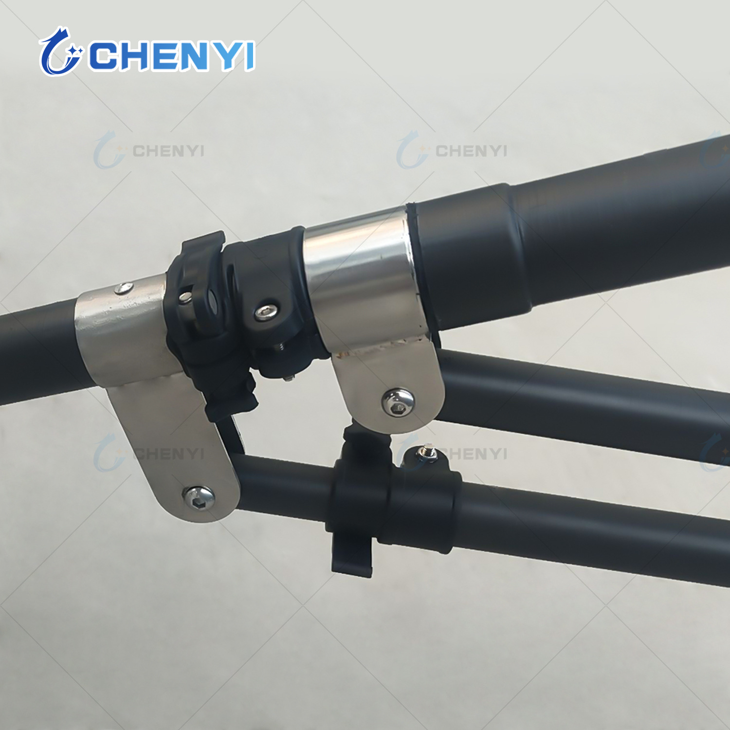 淄博辰逸 三脚架 规格齐全 支持高空作业拍摄  稳定性好 碳纤维杆