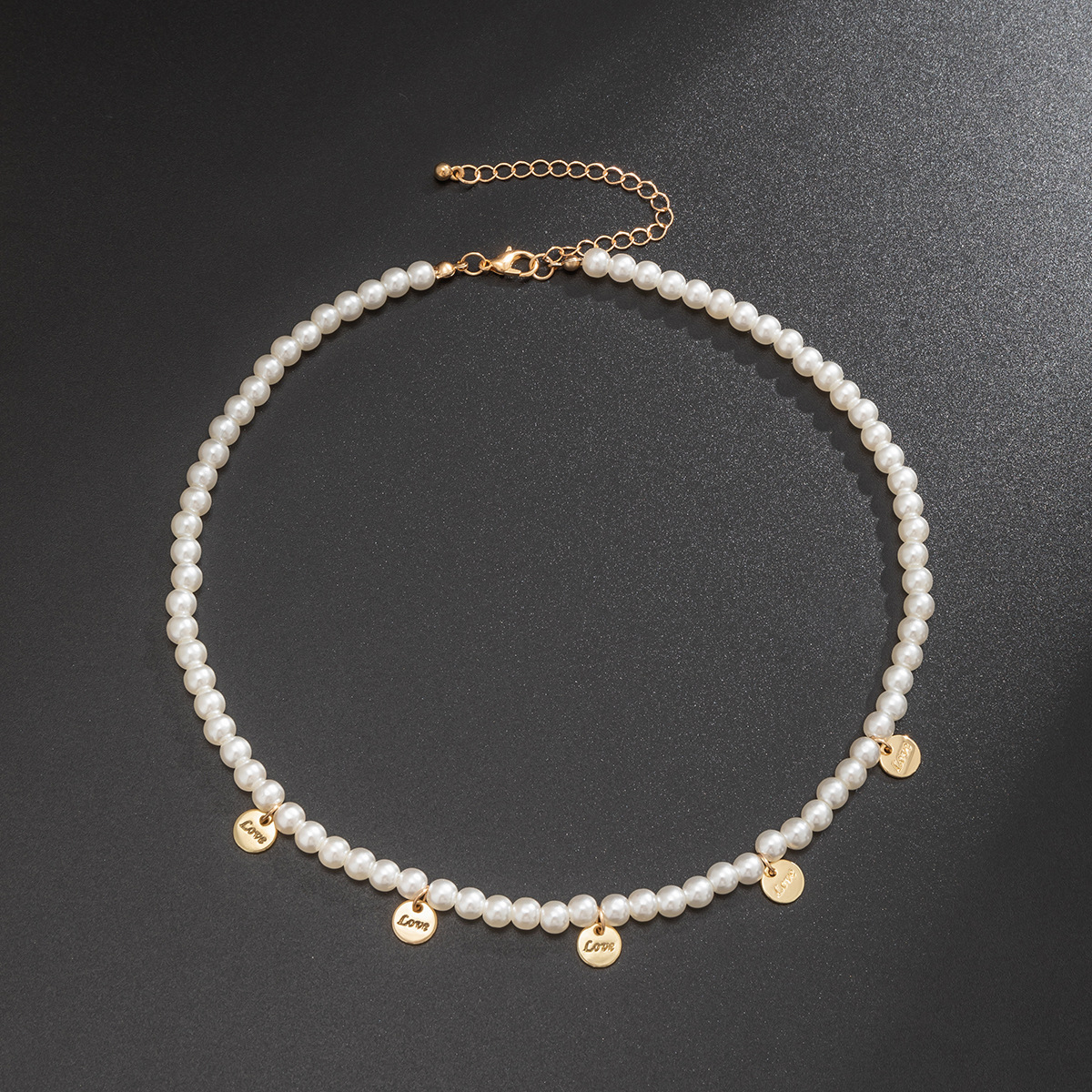Collier de perles artificielles, chaîne de clavicule de niche féminine, collier pendentif à paillettes lettre minimaliste_voghion.com