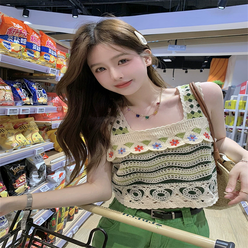 Полая ВЯЗАНАЯ МАЙКА с квадратным воротником, женская летняя 2023, Новый шикарный топ в полоску для похудения Sense