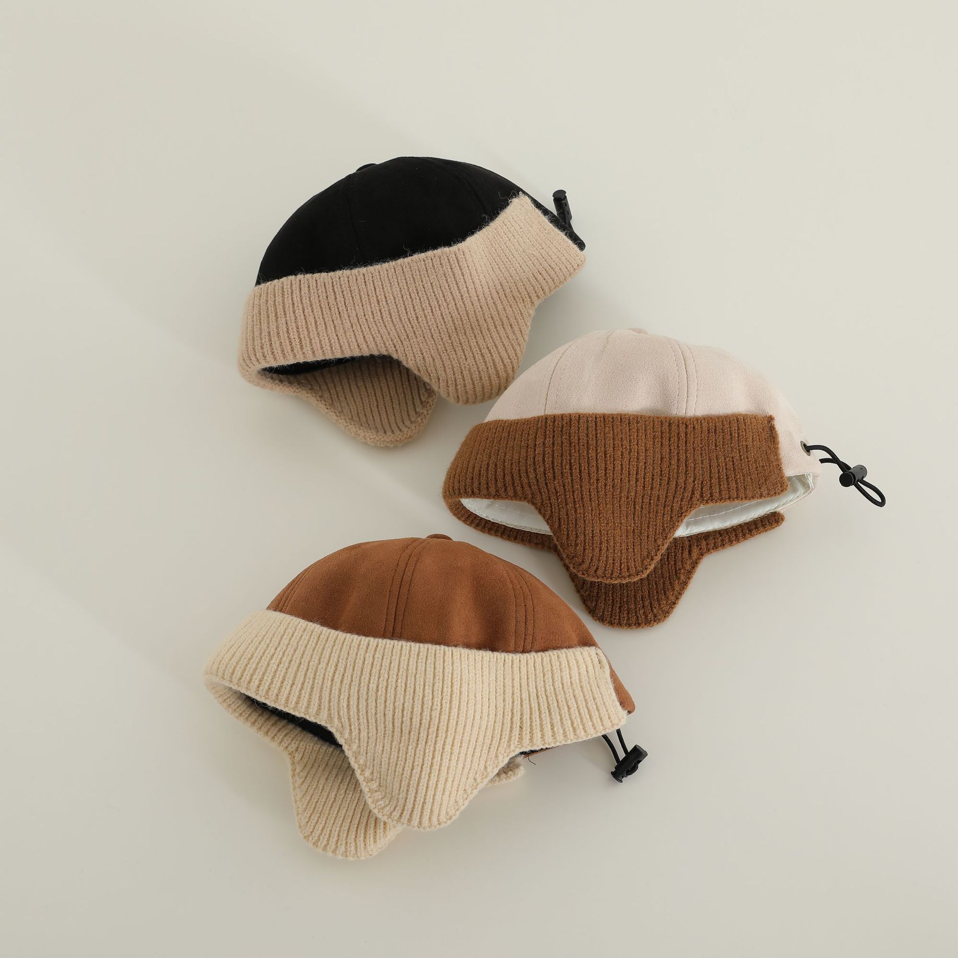 Sombreros infantiles otoño invierno letras de placa de protección de orejas sombreros principales para bebés de otoño adorable sombrero de punto de aire extranjero