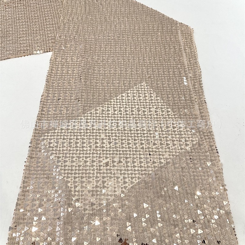 Triángulo full sequinilla elástica tela de malla de verano transpirable bordada ropa de moda fuente de fábrica de suministro