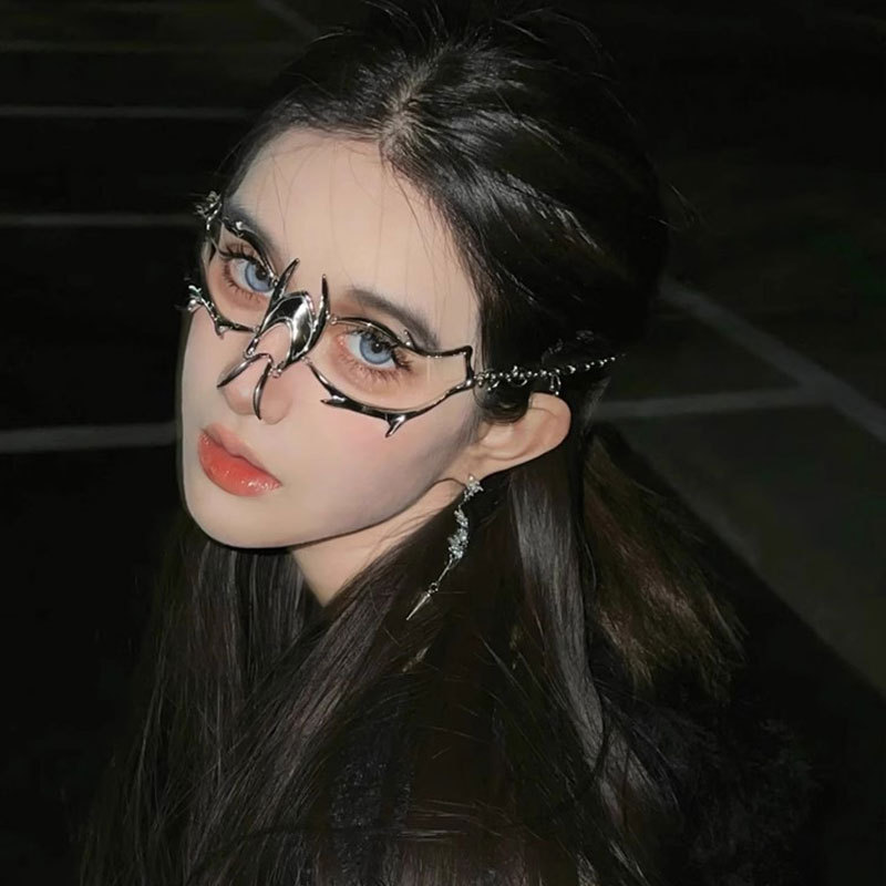 사이버 펑크 금속 마스크 틈새 모양의 조절 가능한 유체 기계적 감각 남성과 여성의 얼굴 액세서리 귀걸이 세트 트렌디 한 멋지다