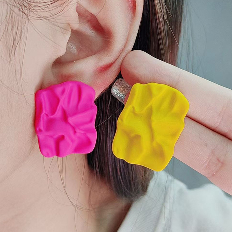 新しい夏の新鮮でハイエンドのキャンディーカラーの不規則なプリーツスクエアアクリルシンプルで多用途なイヤリング|undefined