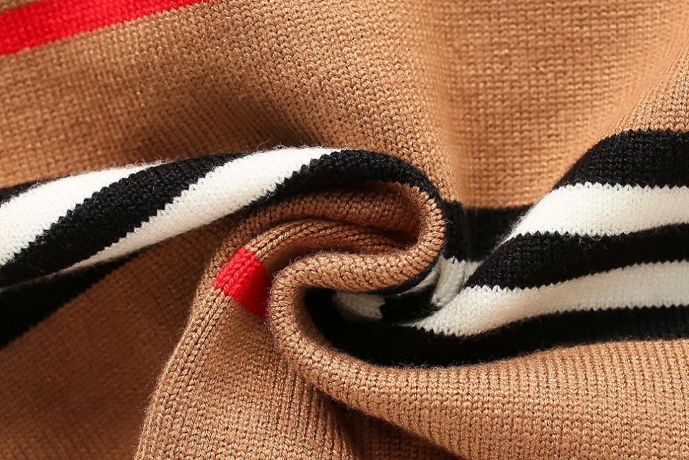 Ragazze 2023 Autunno/Inverno New Western Stripe Bambina lavorata a maglia di lana alla moda Abito a pieghe Set di due pezzi_voghion.com