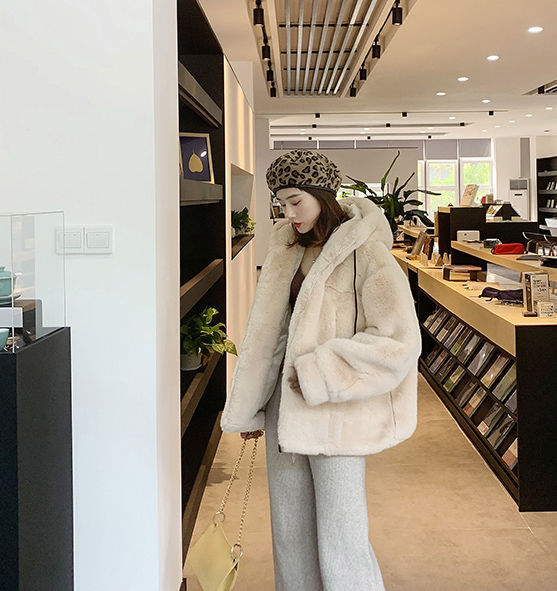 2022 Autumn and Winter New Imitation Fur Coat Women's Imitation Rex Rabbit Fur Hooded Plush Coat Loose Warm
