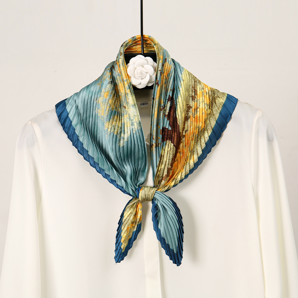 Trendy Cool Design Sense 70 Bufanda de seda arrugada Bufanda cuadrada pequeña Bufanda profesional de alta calidad sin colisión Bufanda plisada al por mayor