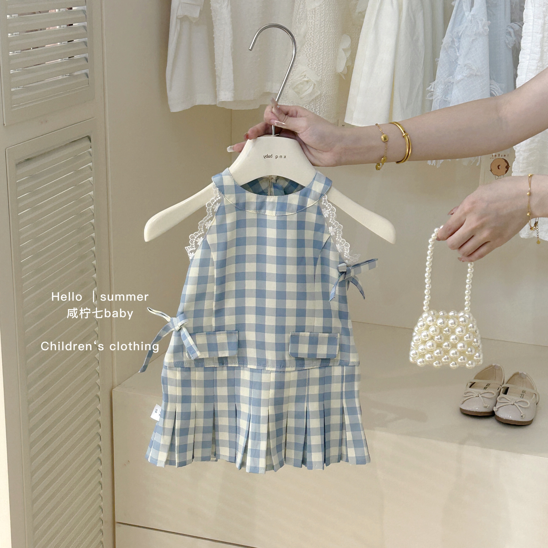 Xianning Seven Girls Verano Azul Heavy Industries Bordado Falda Moda para bebés Estilo occidental Falda de chaleco con cuello de muñeca para niños