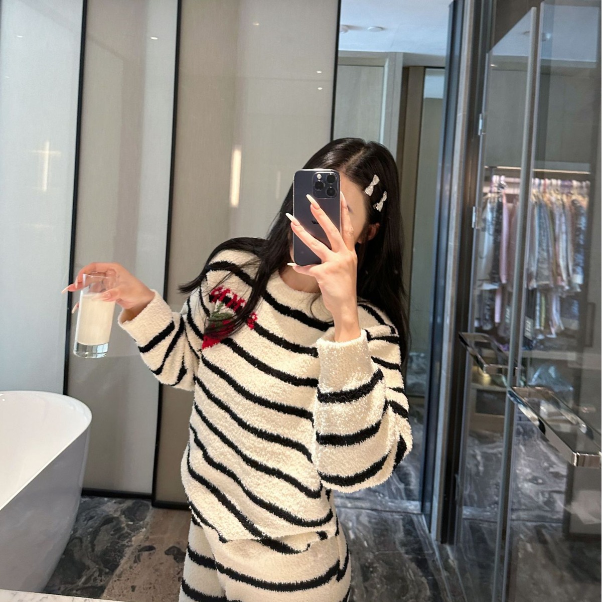 Yasser [Milk Berry Fudge] New Thickened Pajamas Striped Half Velvet Home Clothes fleece-lined Autumn and Winter Berry suit