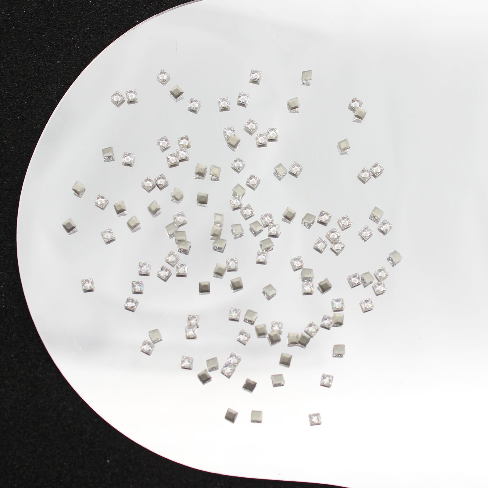 Zircon plano Blanco-3*3mm Cuadrado