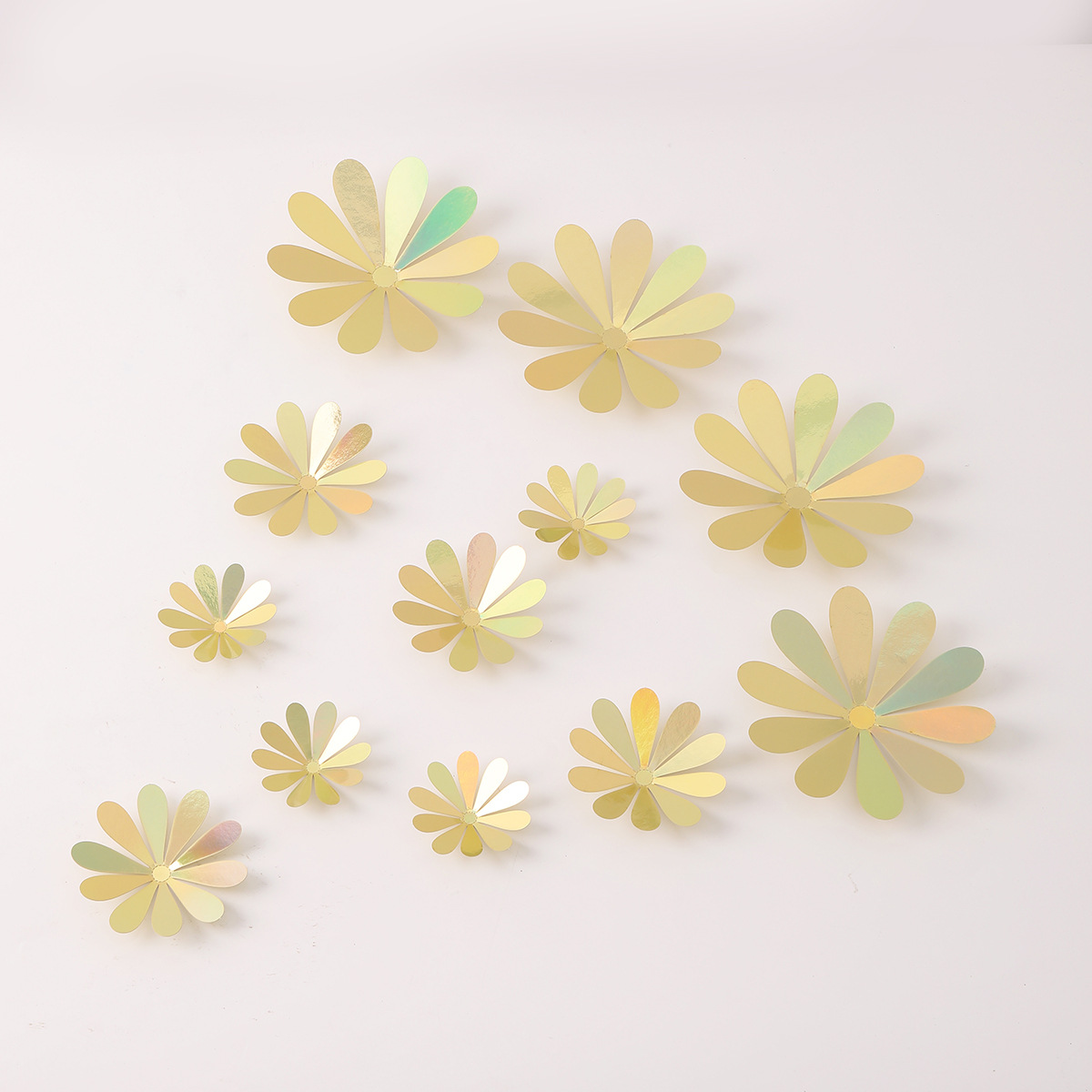 Lot de 12 autocollants muraux 3D en forme de fleurs, métallisés et multicolores, de style transfrontalier._voghion.com