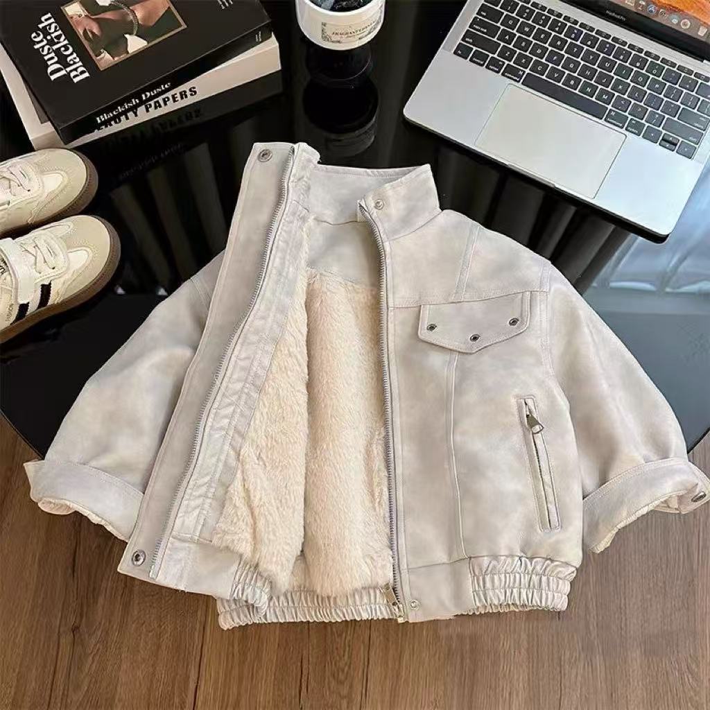 Niños chaqueta PU abrigo de invierno 2025 nuevo guapo niño con chaqueta de locomotiva de lana para niños chaqueta cálida