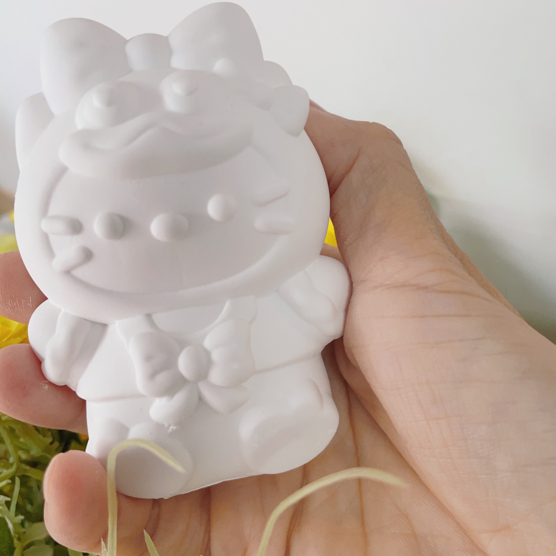 Nuevas muñecas de banda magnética fragrante pequeñas nuevas telas de tela recubiertas tridimensionales adornos creativos regalos hechos a mano