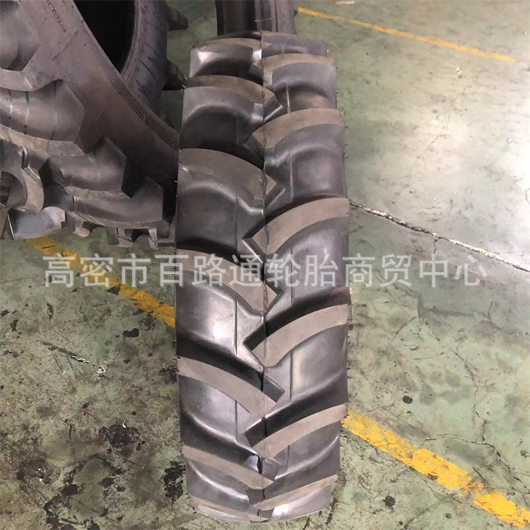 徐州甲字10.0/75-15.3联合收割机10.0/75-15.3玉米收割机人字花纹