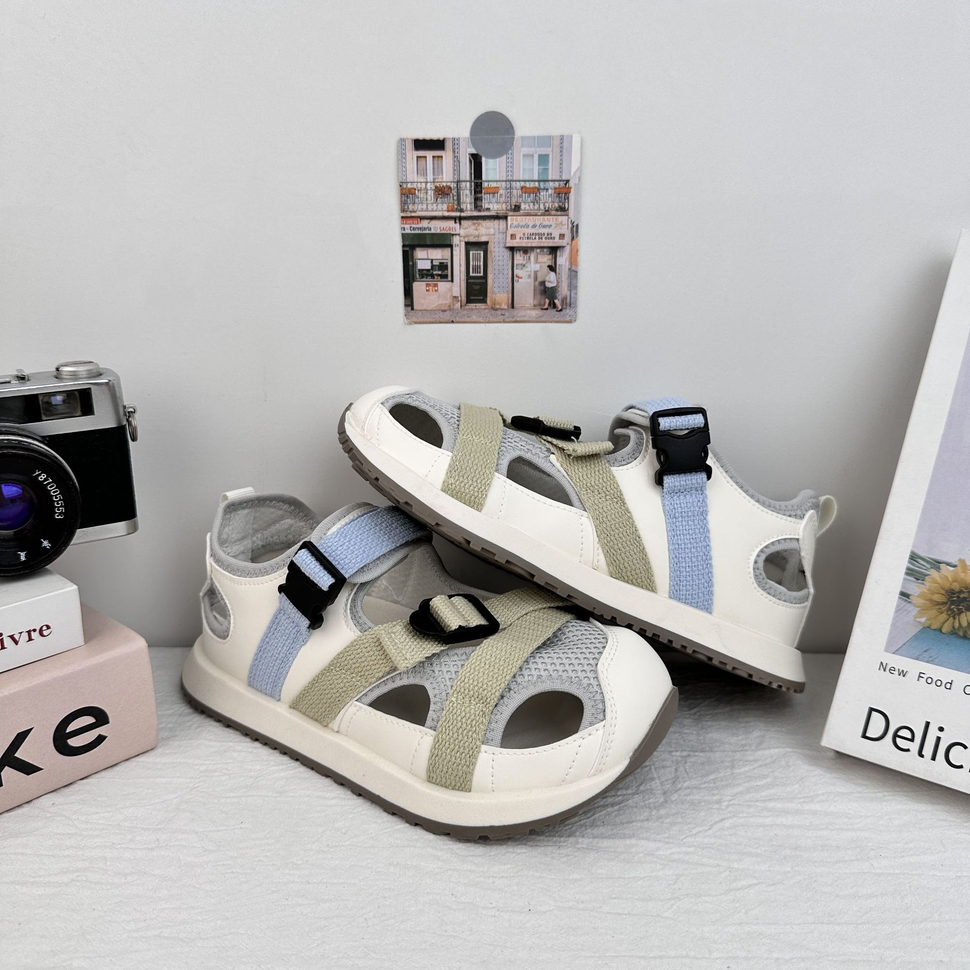 YUANBO sandalias deportivas de mujer 2025 nuevos zapatos casuales de verano transpirables zapatos blancos de nicho universal zapatos de patina