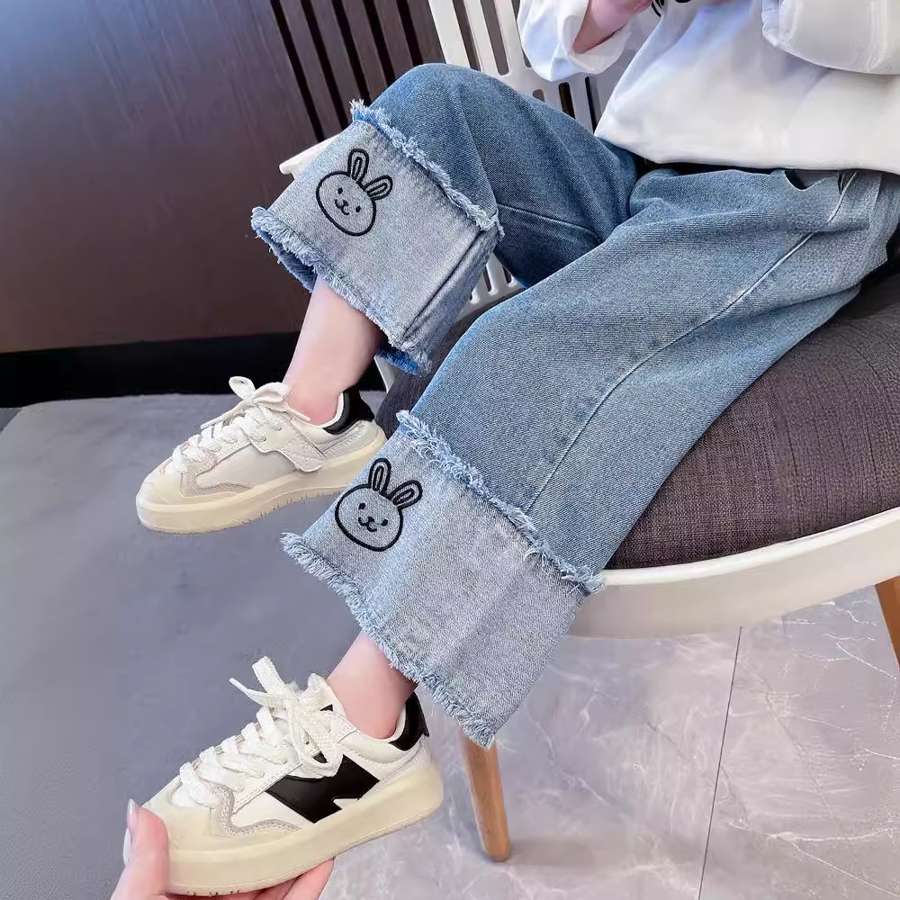 2026 nuevos pantalones jeans de niñas primavera y otoño, pantalones de primavera para niños, pantalones rectos de niñas, estilo extranjero