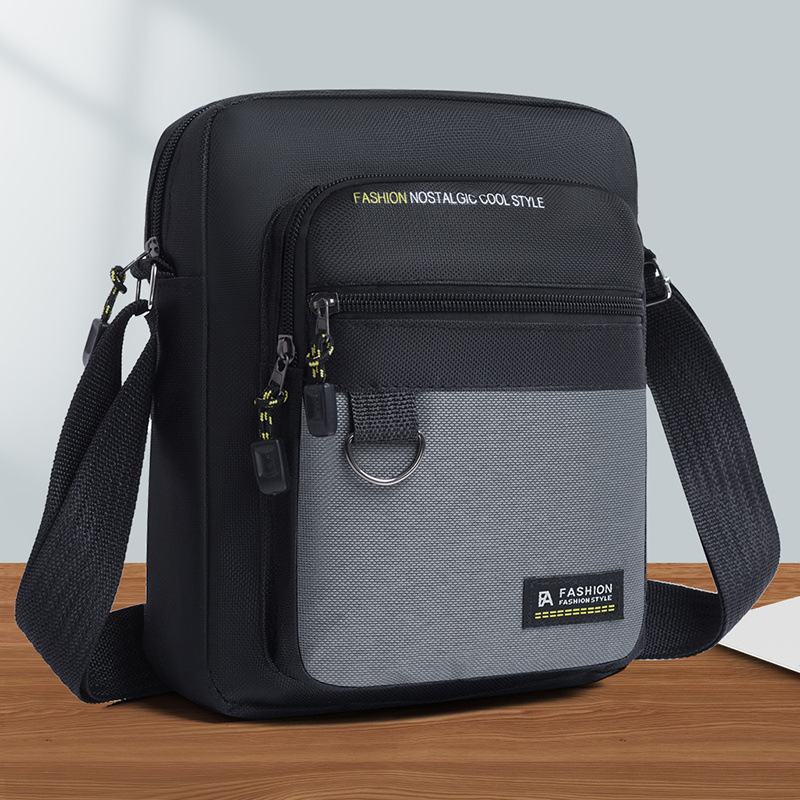 회색이 섞인 검정색