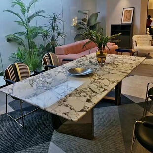 ��Ȼ����ʯ�����Ӵ�����L���β�̨���ø߶ˬF�����s�����L����ʯ