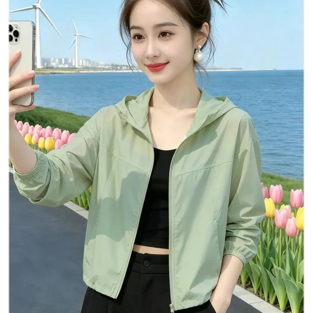 轻薄防晒衣女2026新款夏季连帽短款外套宽松透气防晒服