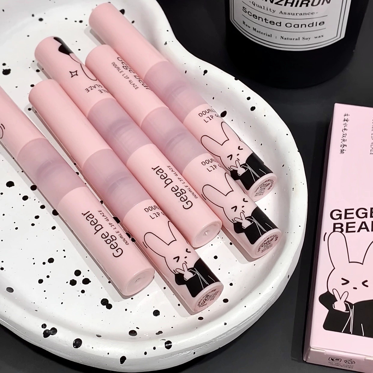 Gege Bear Gogo Маленький Медвежонок Роман Misty Light Light Lip Glaze Чистое желание для девочек летом, сексуально не прилипает к чашкам