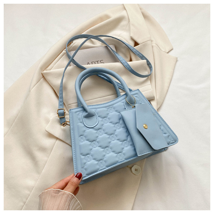 Women's Medium Pu Leather Solid Color Classic Style Zipper Bag Sets Crossbody Bag display picture 2