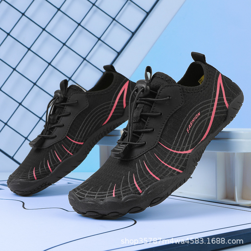 Comercio exterior nuevo al aire libre zapatos de baño para hombres y mujeres zapatos de baño de playa con cinco dedos con fugas de agua transpirables y secos rápidos zapatos de pareja