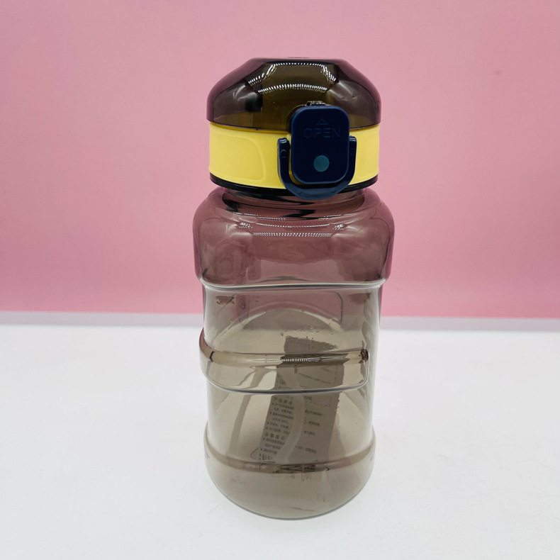 Youyun 0331 nueva red TAZA ROJA taza de plástico taza de bebida directa 800ml portátil Ton Cup portátil Estudiante Espacio Taza