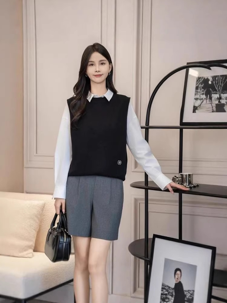 Áo len cổ lọ nữ dệt kim không tay form suông — đen