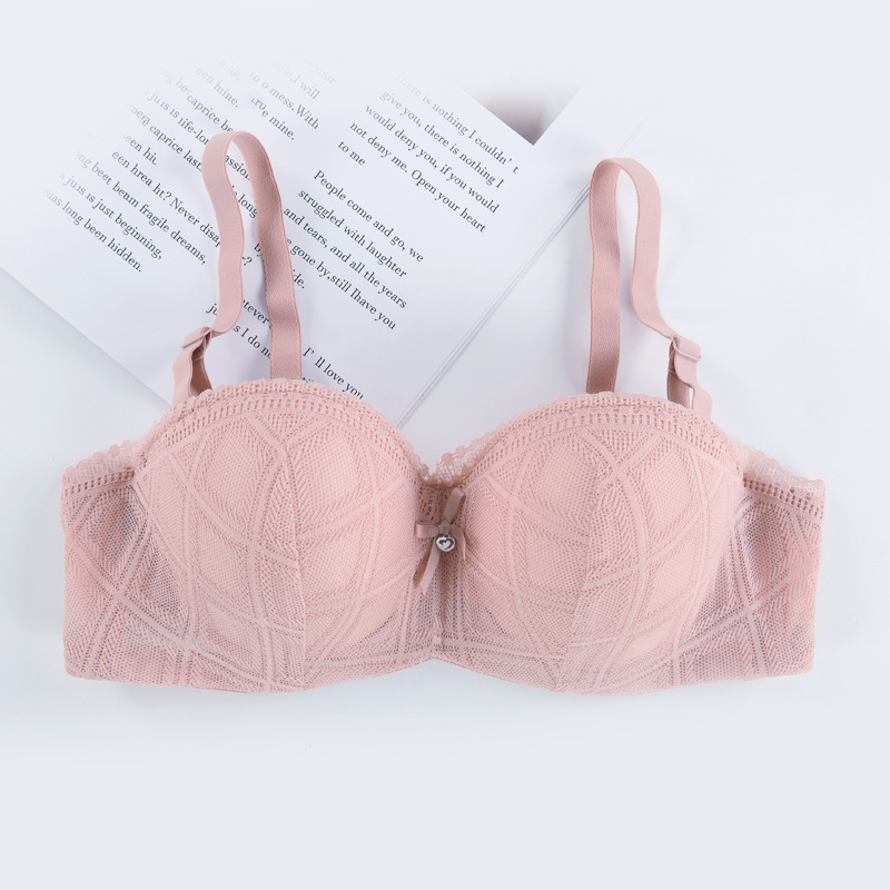1/2 media taza de ropa interior con borde de encaje para mujer, correa para el hombro, copa de espesor medio desmontable con anillo de acero, sujetador de mujer recogido en stock