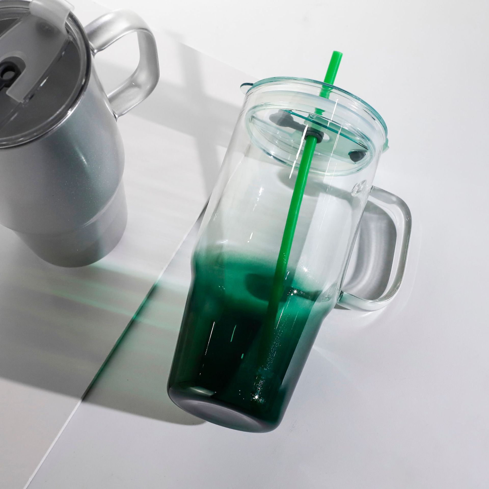 Taza de hielo, taza de paja, taza de agua de vidrio de alta capacidad, taza de agua de vidrio de alta calidad, taza de paja doméstica, taza de vidrio de locomotora