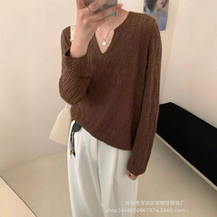 琪镌绘制秋冬季新款V领女装镂空设计宽松慵懒风休闲打底毛衣6516