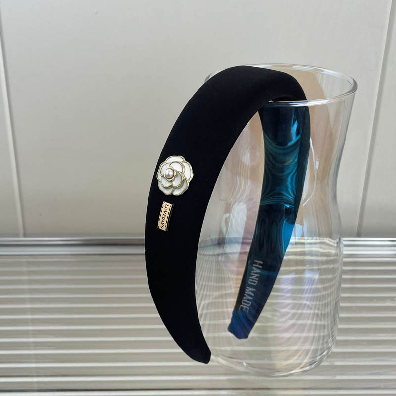 Diadema superior de cráneo alto Diadema de fragancia pequeña negra de alta calidad Diadema de estilo perla coreana arco simple cueva para el cabello accesorios para el cabello femenino