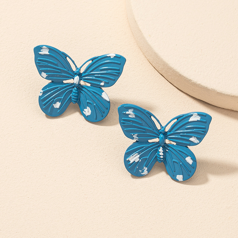 Wholesale Butterfly Retro Fashion Earrings display picture 5