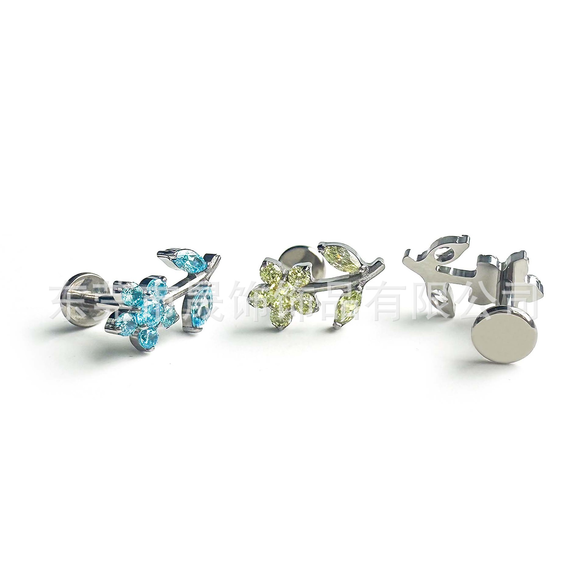 F136 Titanium Flower Ear Stud Studded Cubic Zirconia G23 Implant Grade Titanium 内牙 Labret Stud 人体 Piercing Jewelry Helix Cartilage Stud
