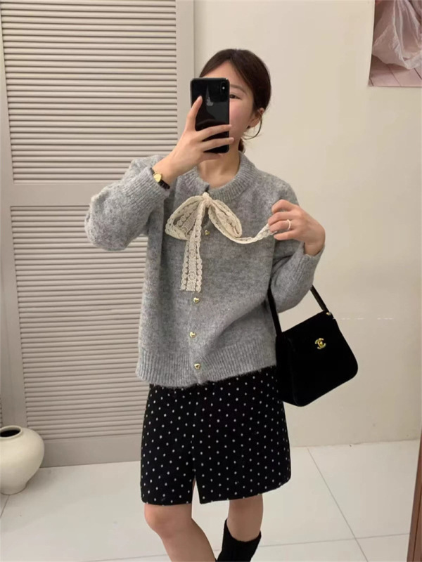 设计感蕾丝系带圆领毛衣外套女秋冬新款韩系宽松减龄针织开衫上衣|undefined