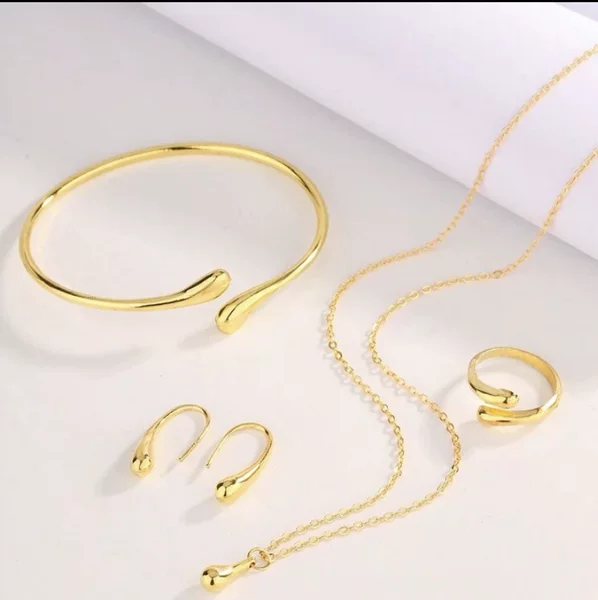 European and American Exquisite Water Drop Bracelet Necklace Jewelry Set, Water Drop Earrings, Large Bracelet Jewelry, Four-Piece Jewelry Set