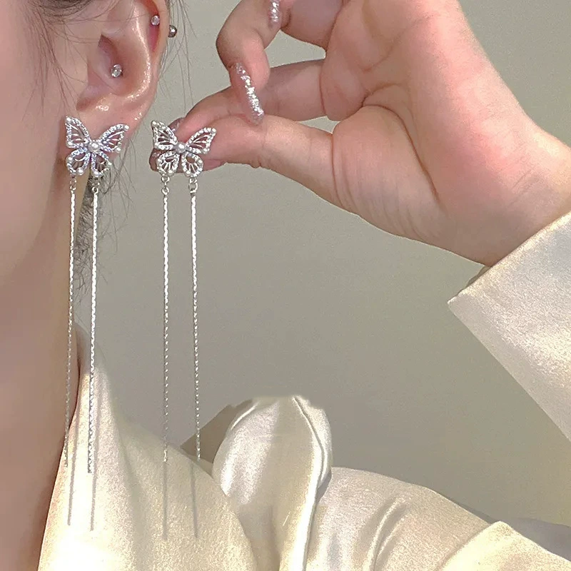 Неоднородные серьги-потьки (каблуки) с Diamonds, стиль флер-лукс, одиночные и парные варианты