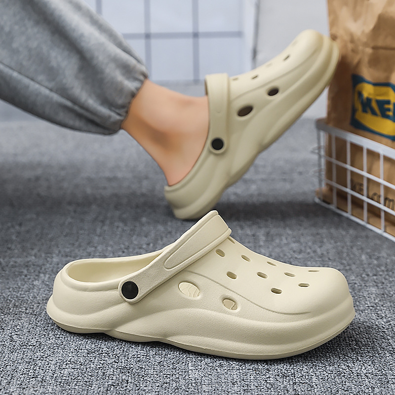 Zapatos con agujeros para hombres en verano, pantuflas semi-Baotou, zapatos de jardín para mujeres, sandalias y pantuflas de plataforma, zapatos de playa antideslizantes para parejas