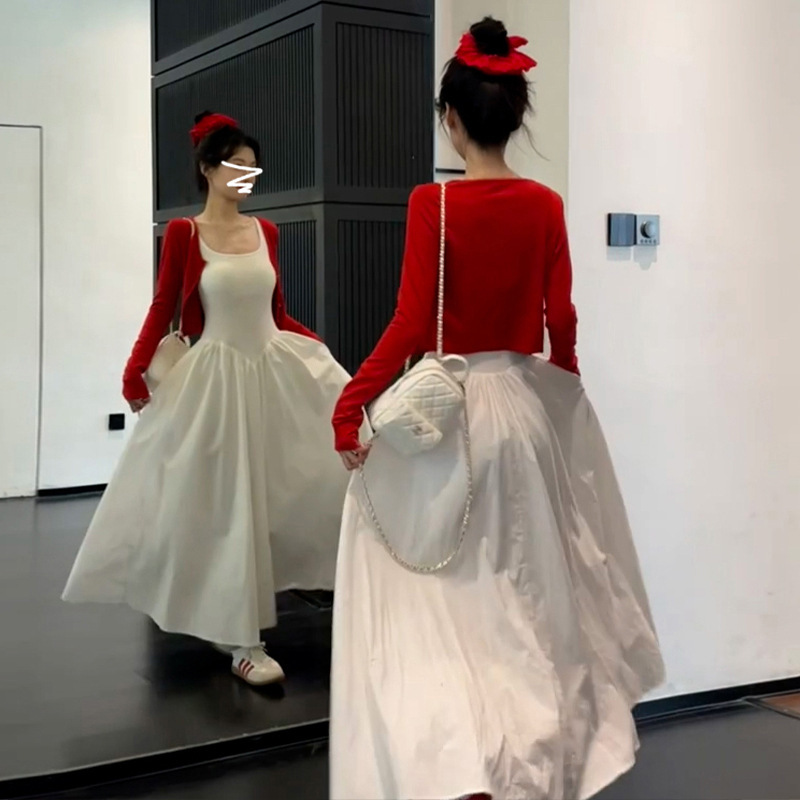 French White Suspender Dress for Women in Summer, Spring Wear, 2025 New Long Skirt, Petite Suit