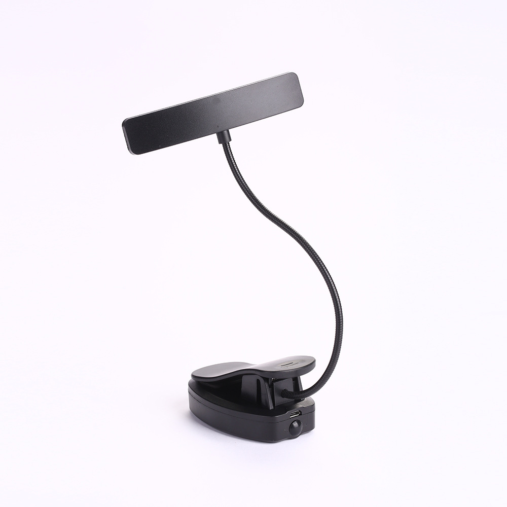 目を保護して電気スタンドを勉強します。